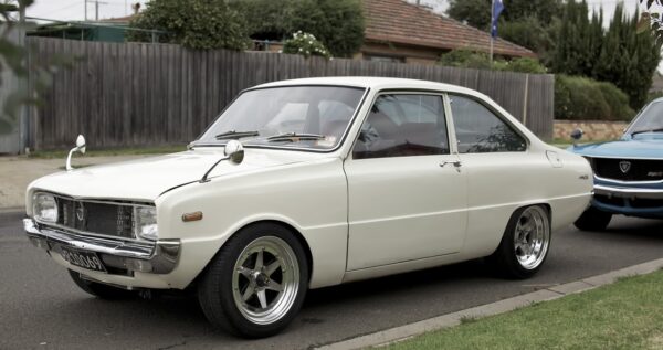 Mazda R100 Workshop, Service and Repair Manual PDF (1967-1977)