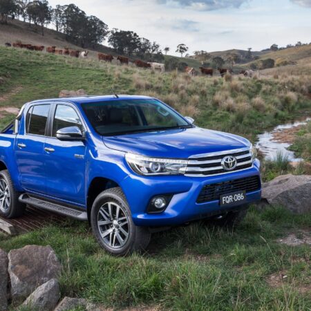 Toyota Hilux Workshop, Service and Repair Manual PDF (2015-2018)