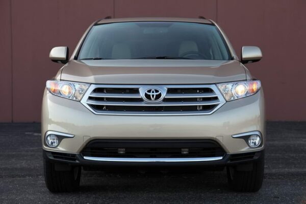 Toyota Kluger Workshop, Service and Repair Manual PDF (2008-2013)